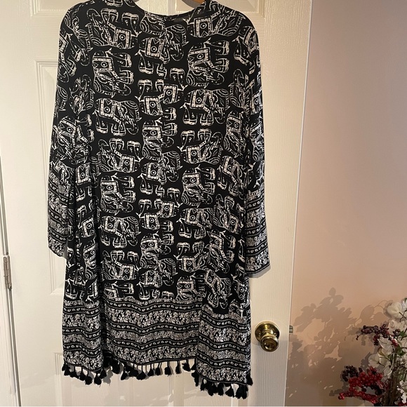 Merona Elephant Print Kimono with Fringe Hem size M/L - Picture 3 of 14